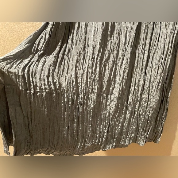 Vince Gorgeous Shimmering Olive Dress - Picture 4 of 9